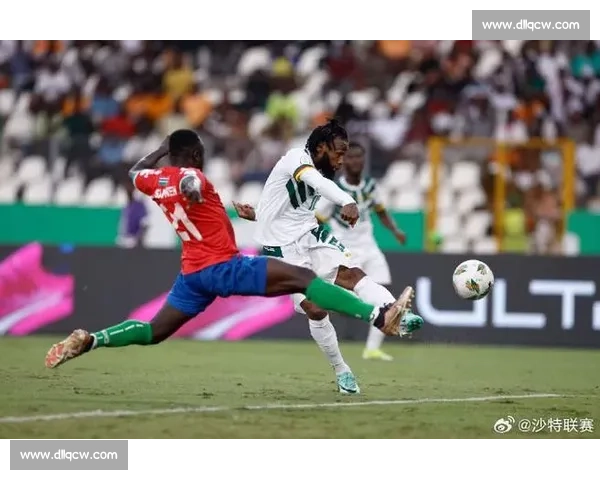 西汉姆 1100 万抢签冈比亚锋霸！曼联切尔西曾追逐，兰斯降级被迫放人