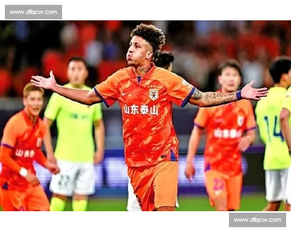 泰山俱乐部严正辟谣克雷桑转会传闻：不实信息扰乱军心